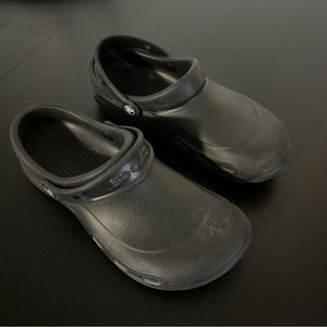 CROCS Bistro Clogs